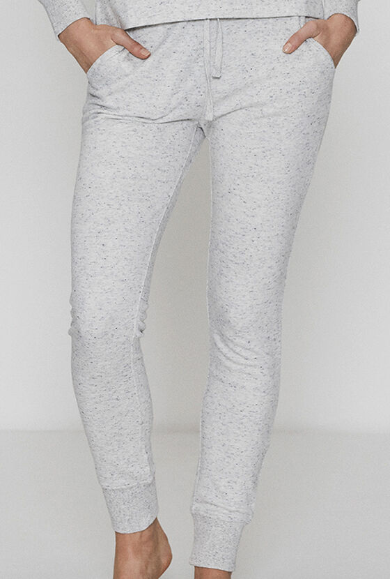 Sweatshirts & sweatpants