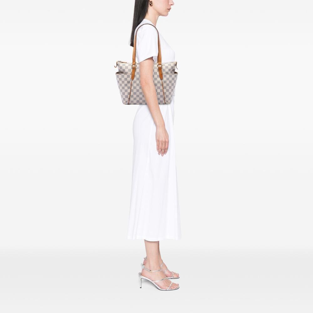Louis Vuitton Totally