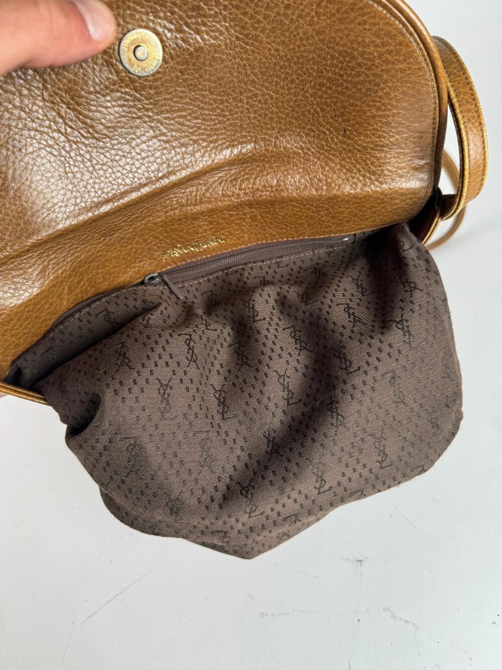Yves Saint Laurent Shoulder Bag