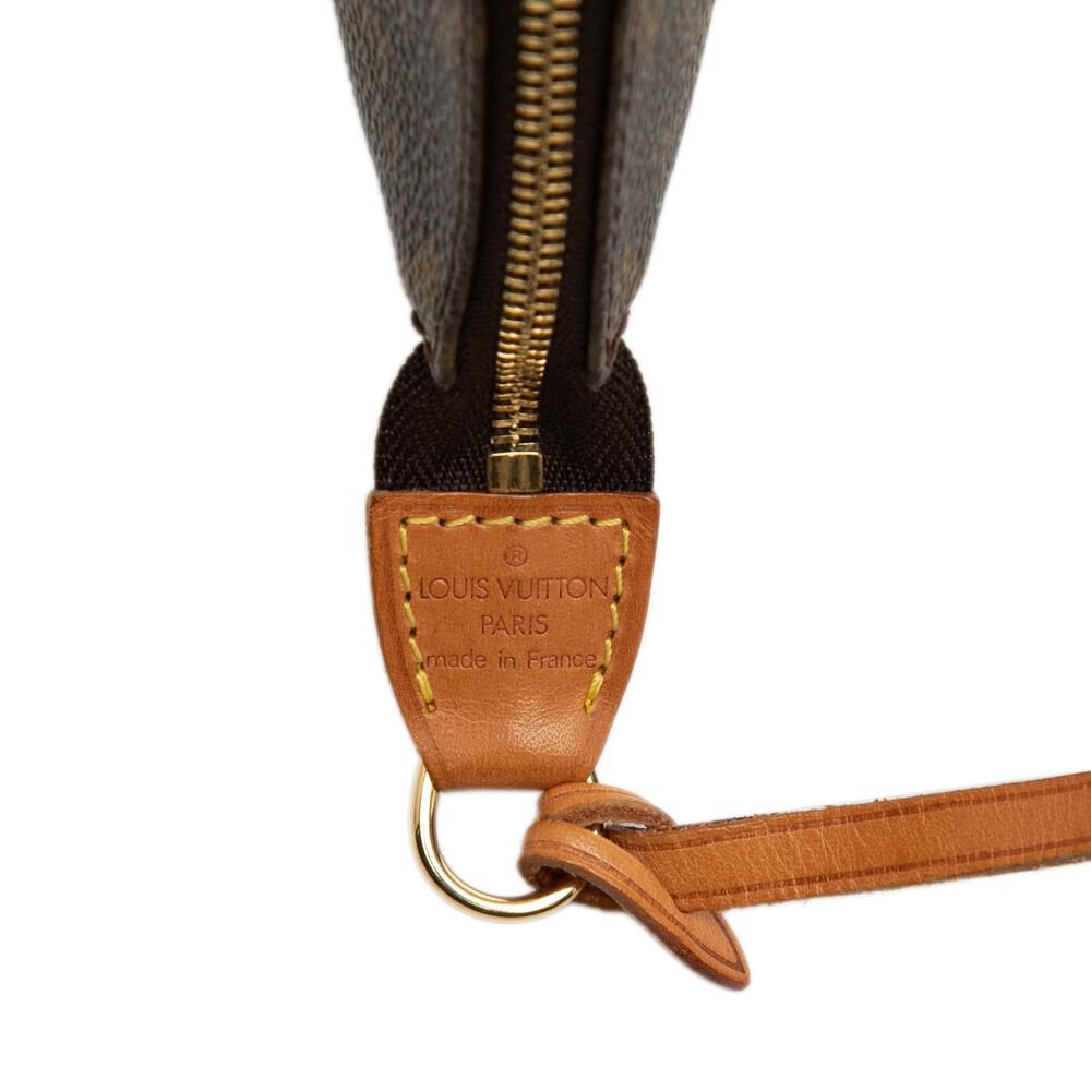 Louis Vuitton Pochette Accessoires