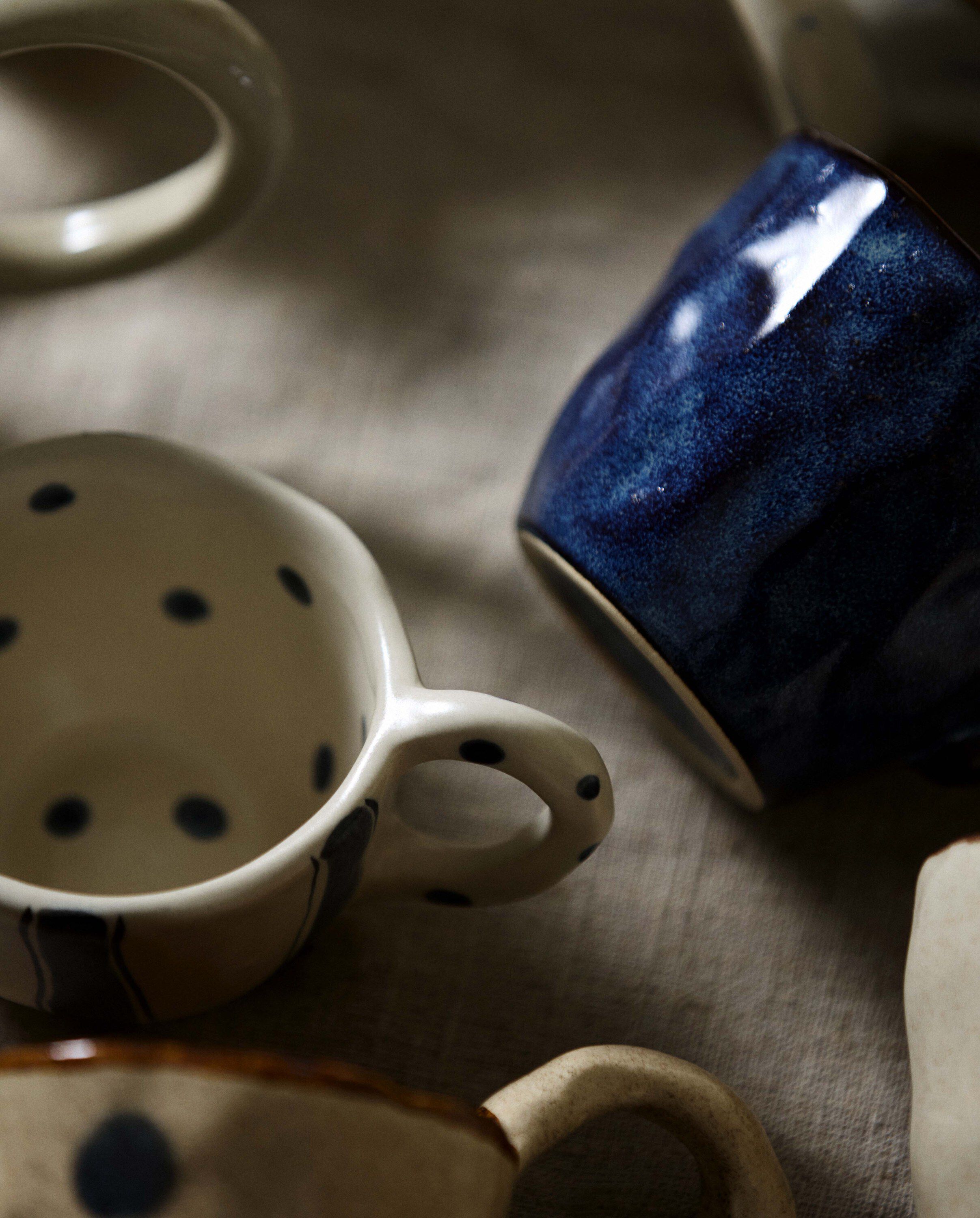 Atelier FORMA - GOGI cup w. handle