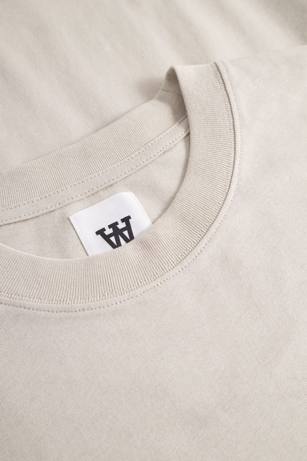 WWLiam tee AAneue 25220