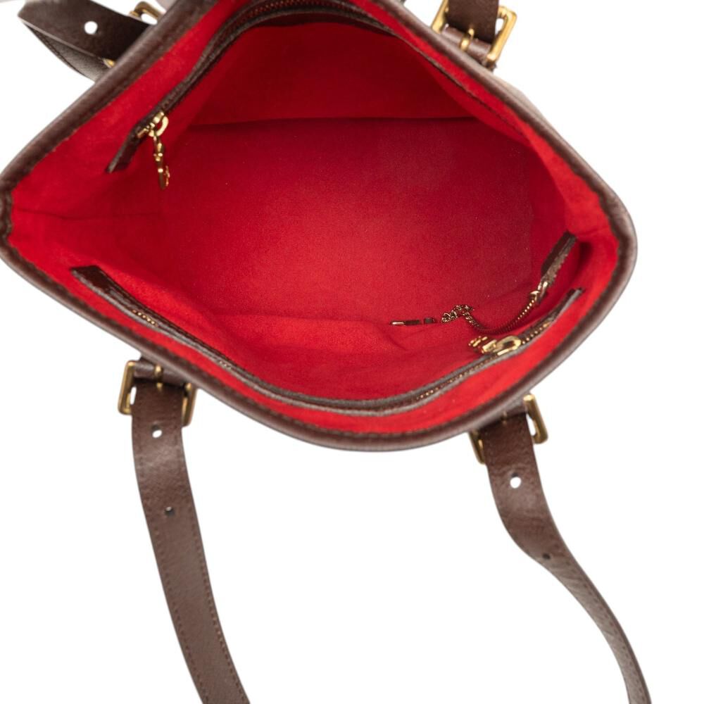 Louis Vuitton Marais