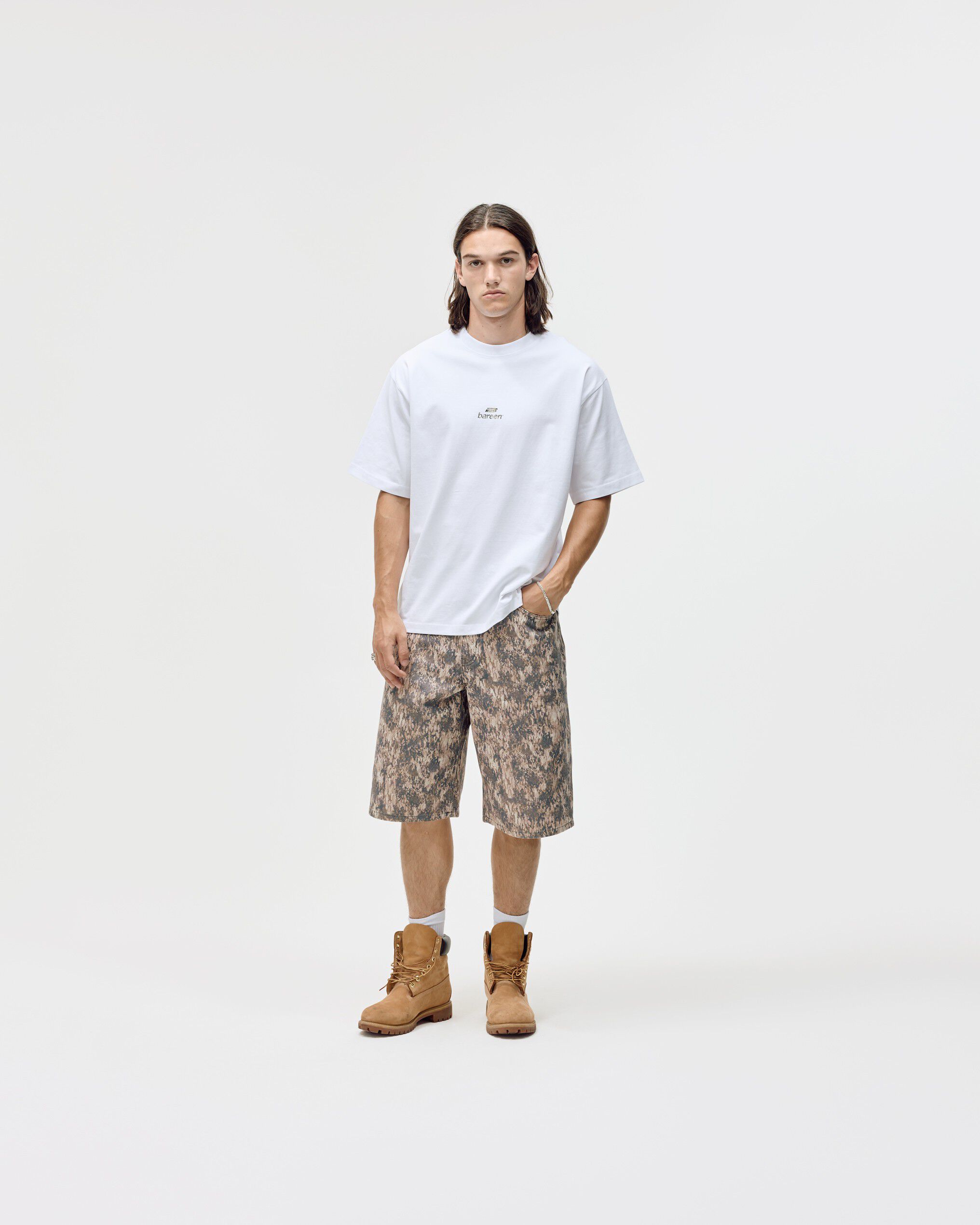 AW26 LOGO BOX FIT