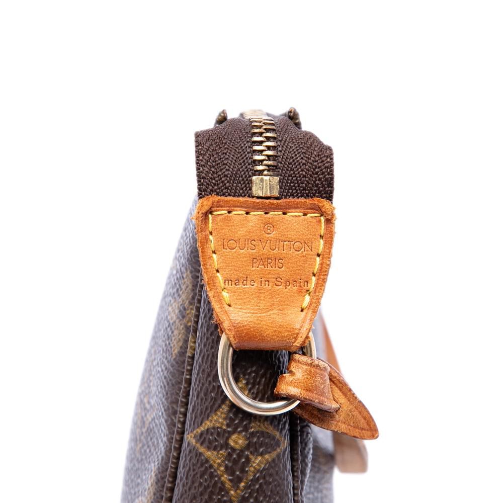 Louis Vuitton Pochette Accessoires