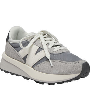 New Balance 370