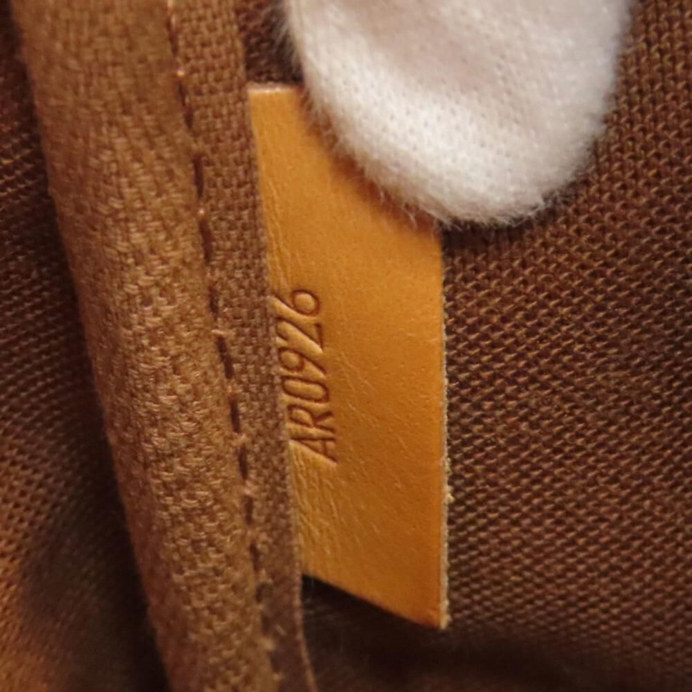 Louis Vuitton Saumur