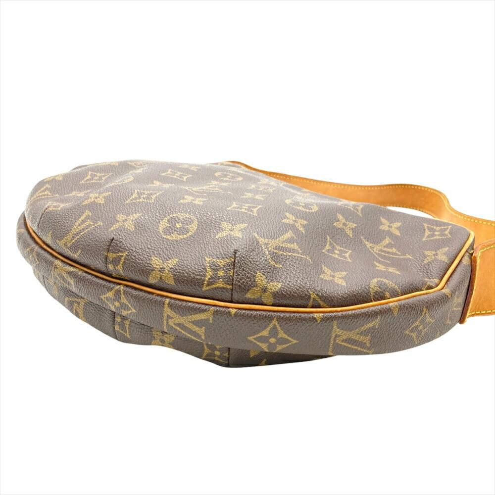 Louis Vuitton Shoulder Bags