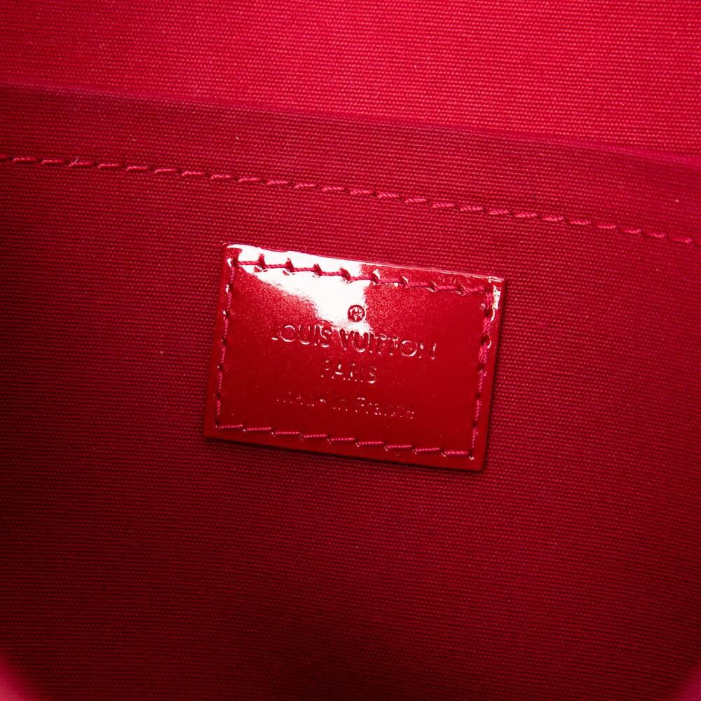 Louis Vuitton Shoulder Bags