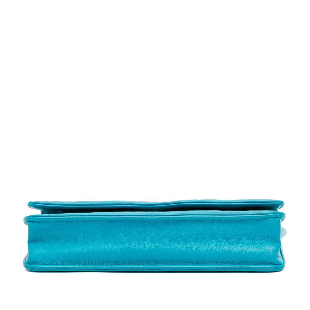 Chanel Wallet On Chain