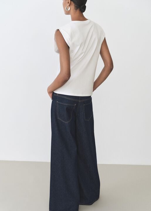 Short-sleeved cotton t-shirt