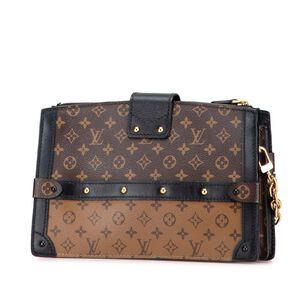 Louis Vuitton Shoulder Bags