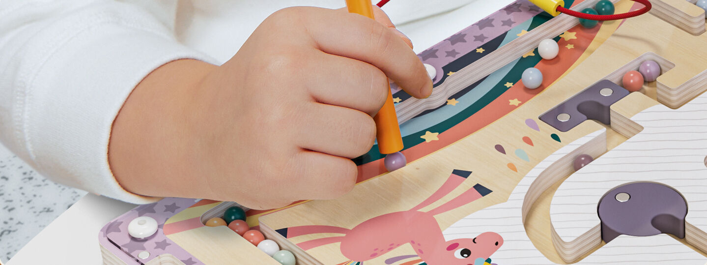 UNICORN TR&AElig;/MAGNET SPIL