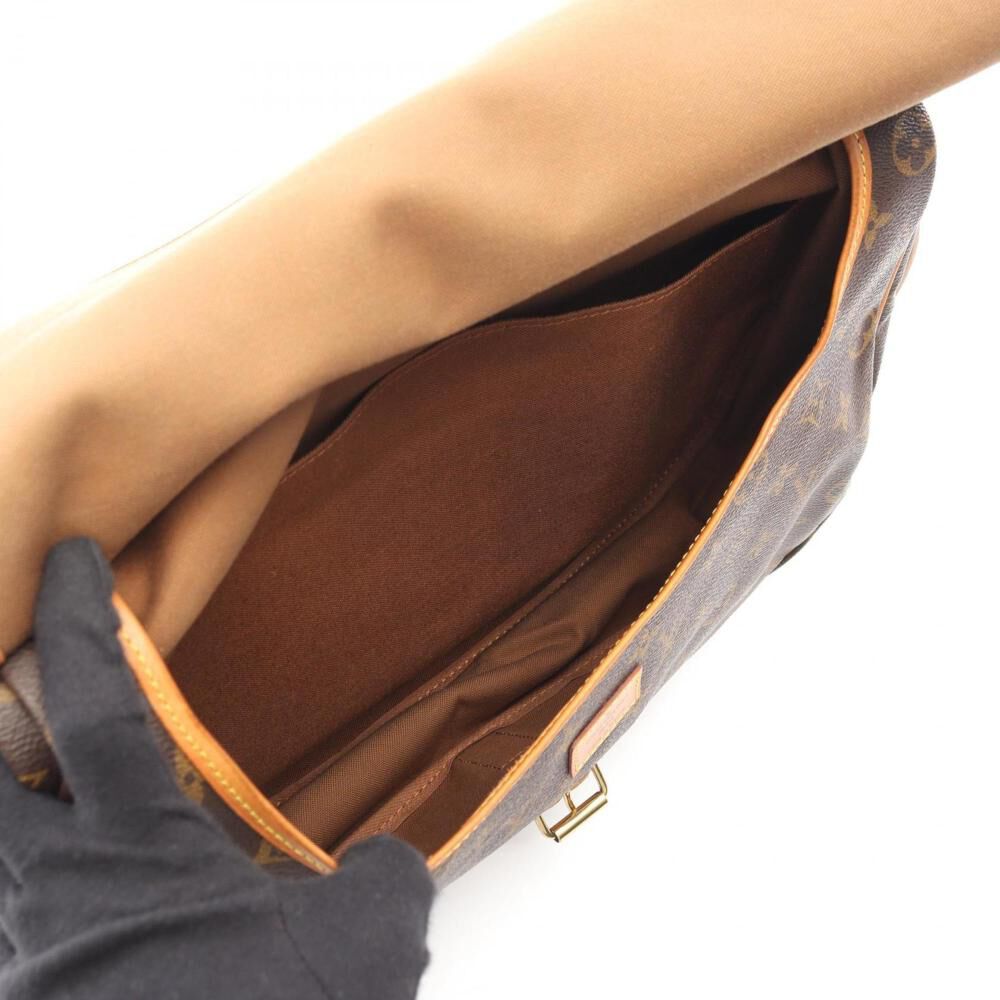 Louis Vuitton Saumur