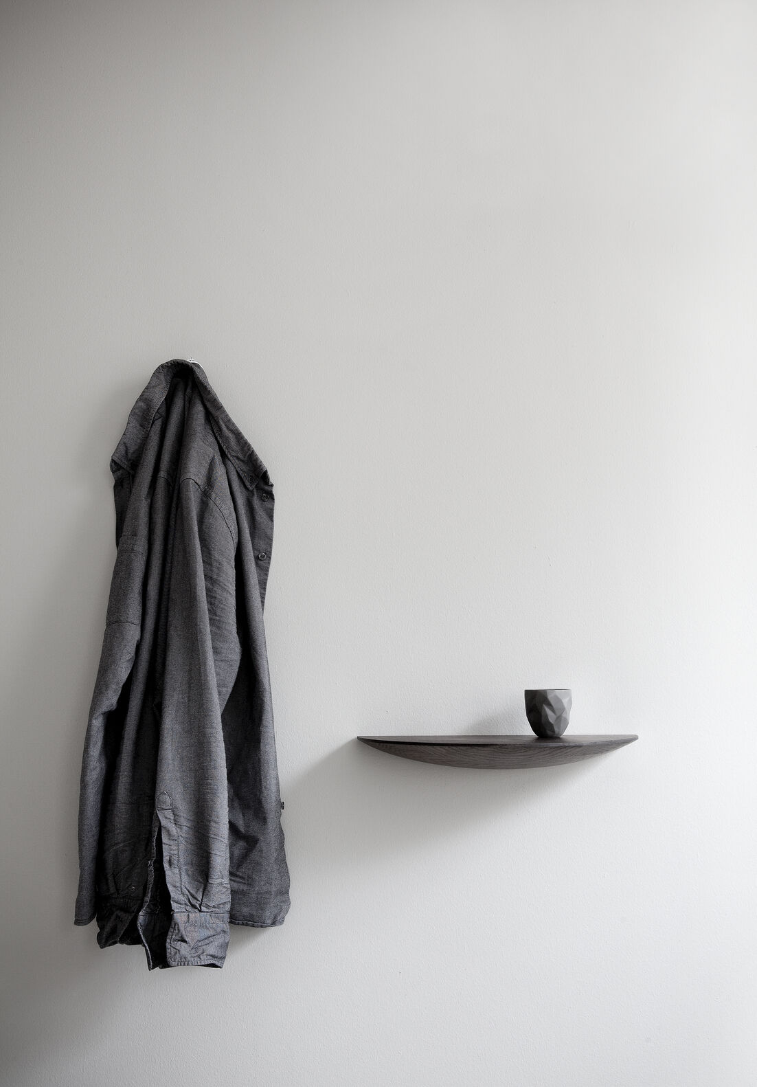 Gridy Fungi Shelf, Small, Black Oak