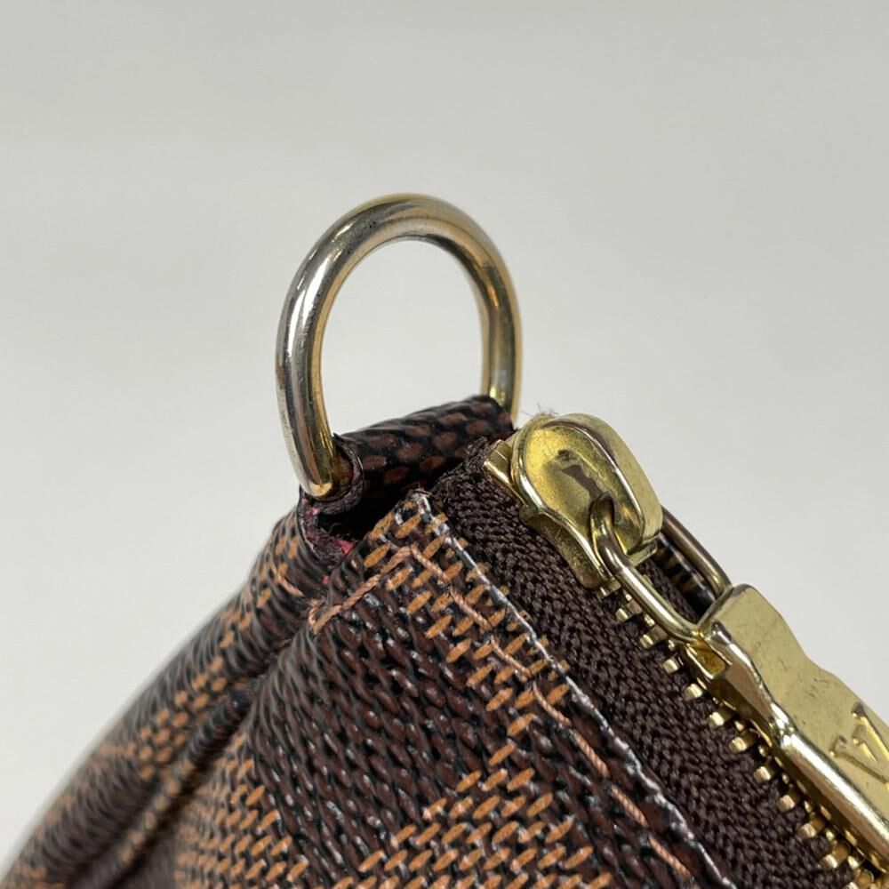 Louis Vuitton Pochette Accessoires
