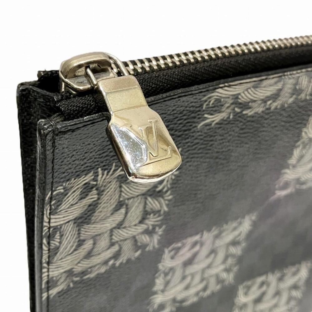 Louis Vuitton Clutch