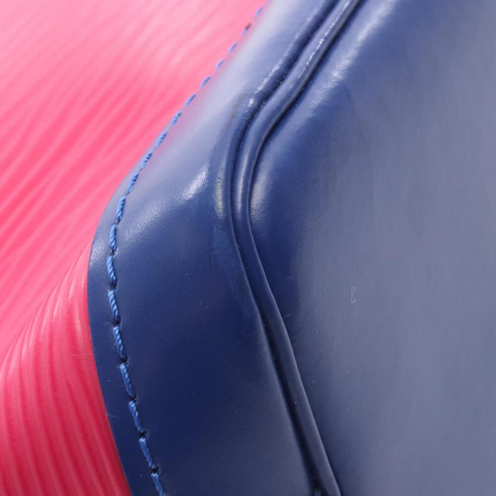 Louis Vuitton Bucket Bag