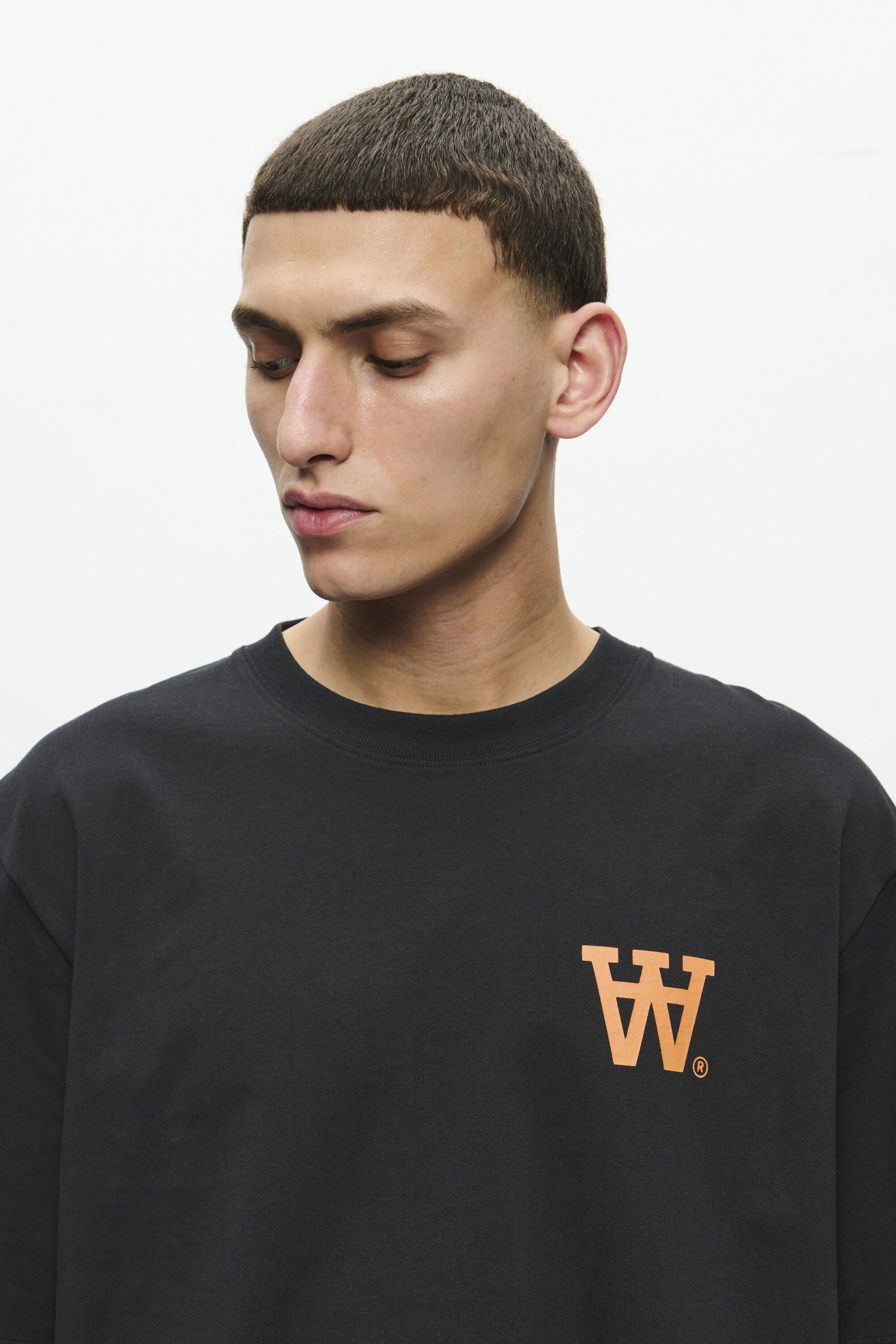 WWLiam tee AAchest 25220