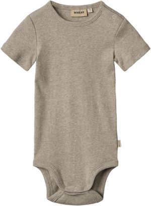 Kort&aelig;rmet Rib Body Timo