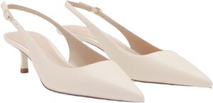 Kitten-heel pointed shoes