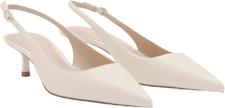 Kitten-heel pointed shoes