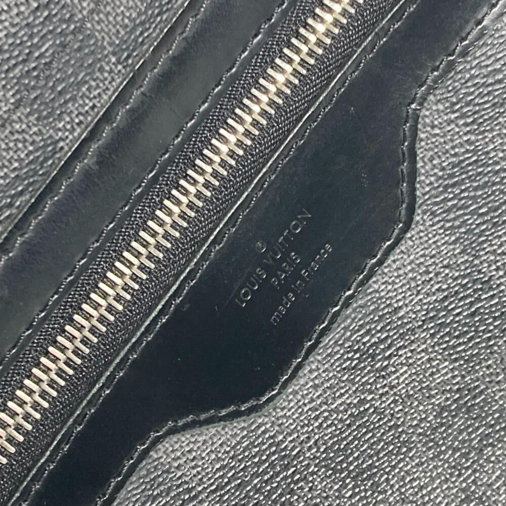 Louis Vuitton Messenger