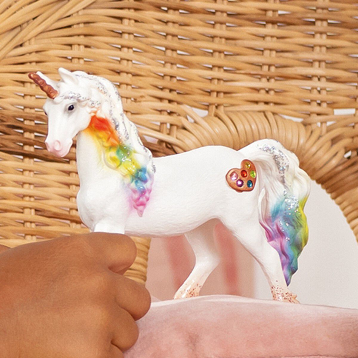 Schleich Rainbow Love Unicorn