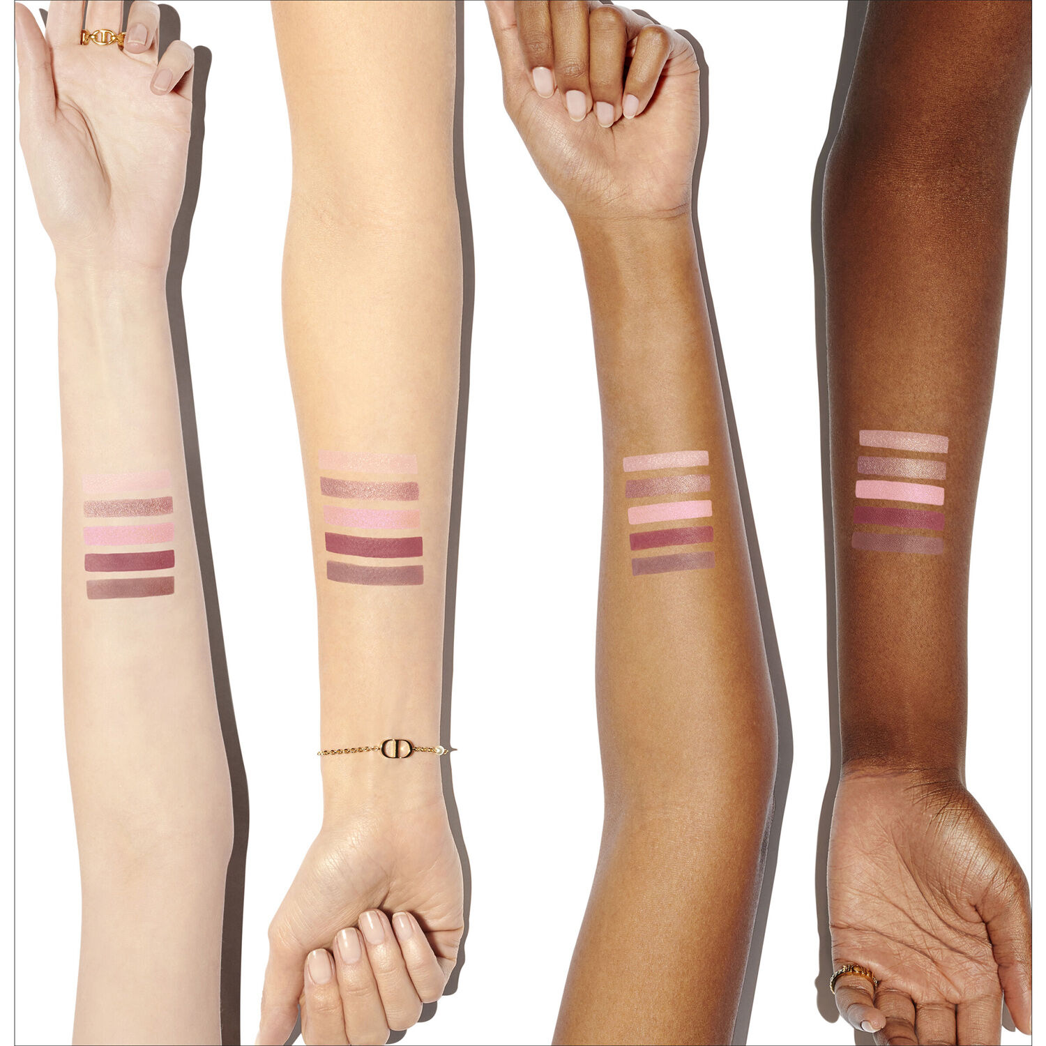 DSHOW COUL 5C COUTURE E/SHAD 823 INT23