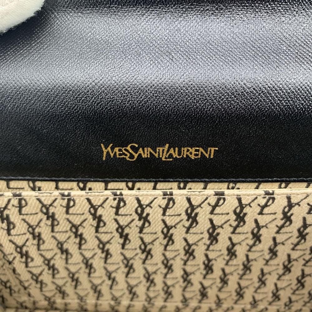 Yves Saint Laurent Clutch