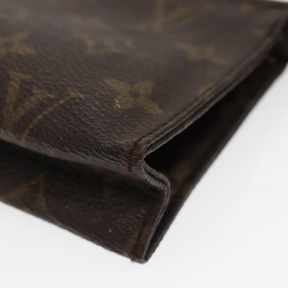 Louis Vuitton Poche Toilette