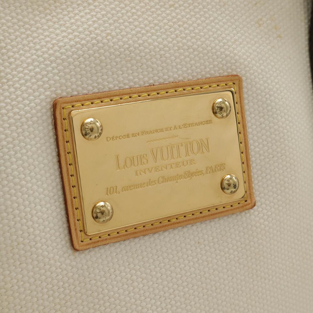 Louis Vuitton Antigua