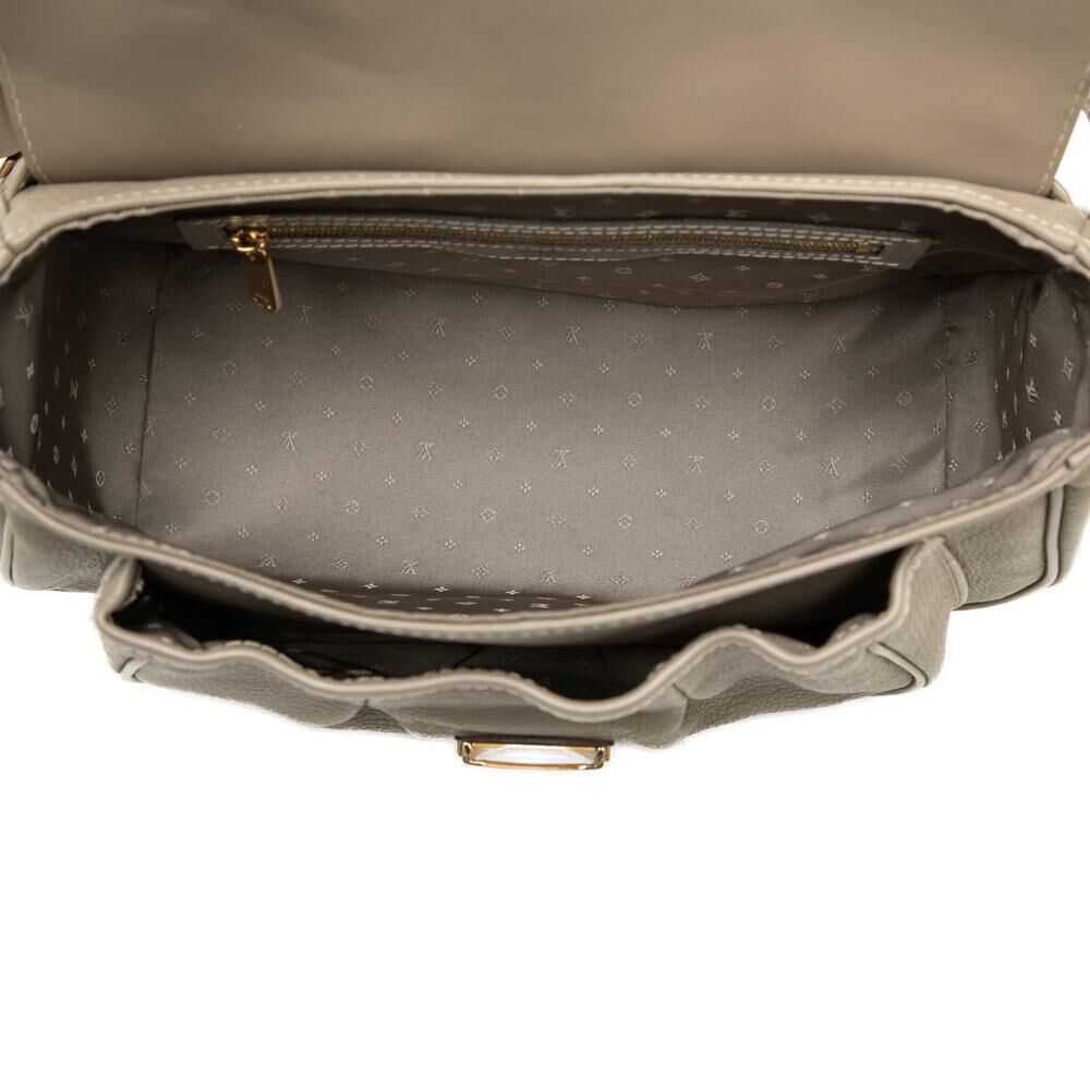 Louis Vuitton Suhali