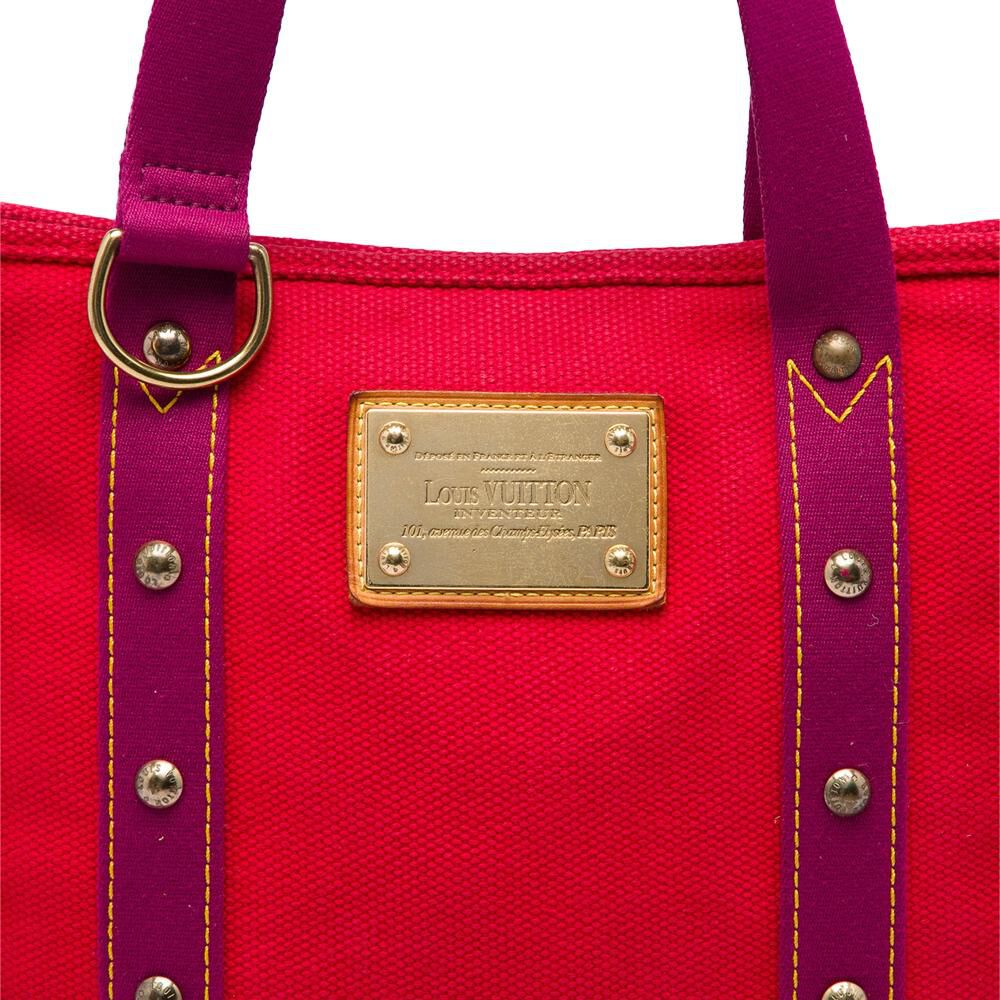 Louis Vuitton Antigua