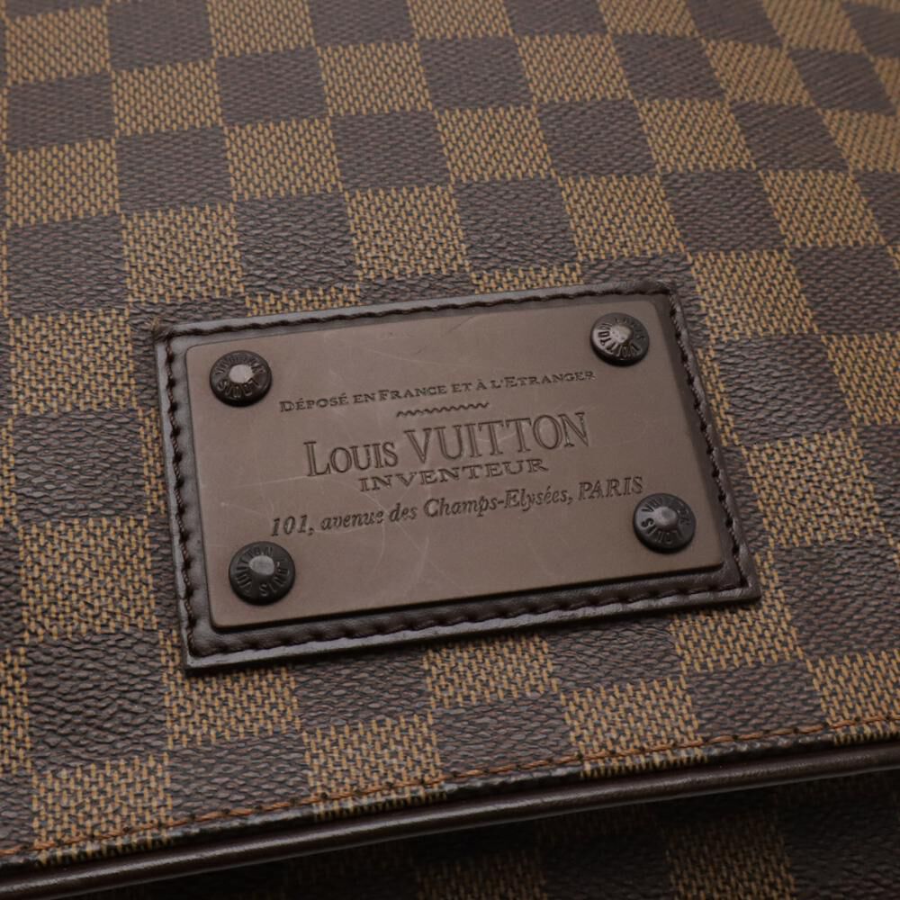 Louis Vuitton Shoulder Bags
