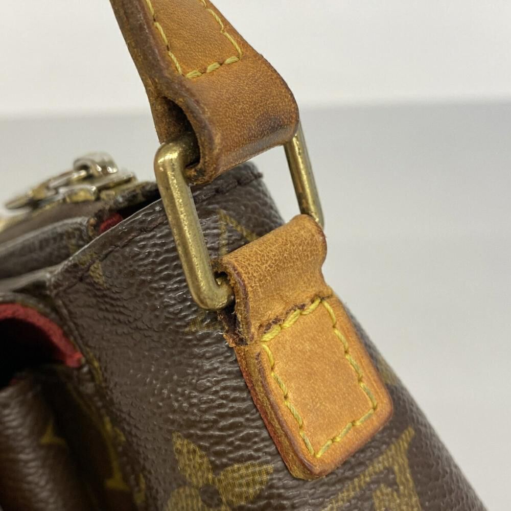 Louis Vuitton Shoulder Bags