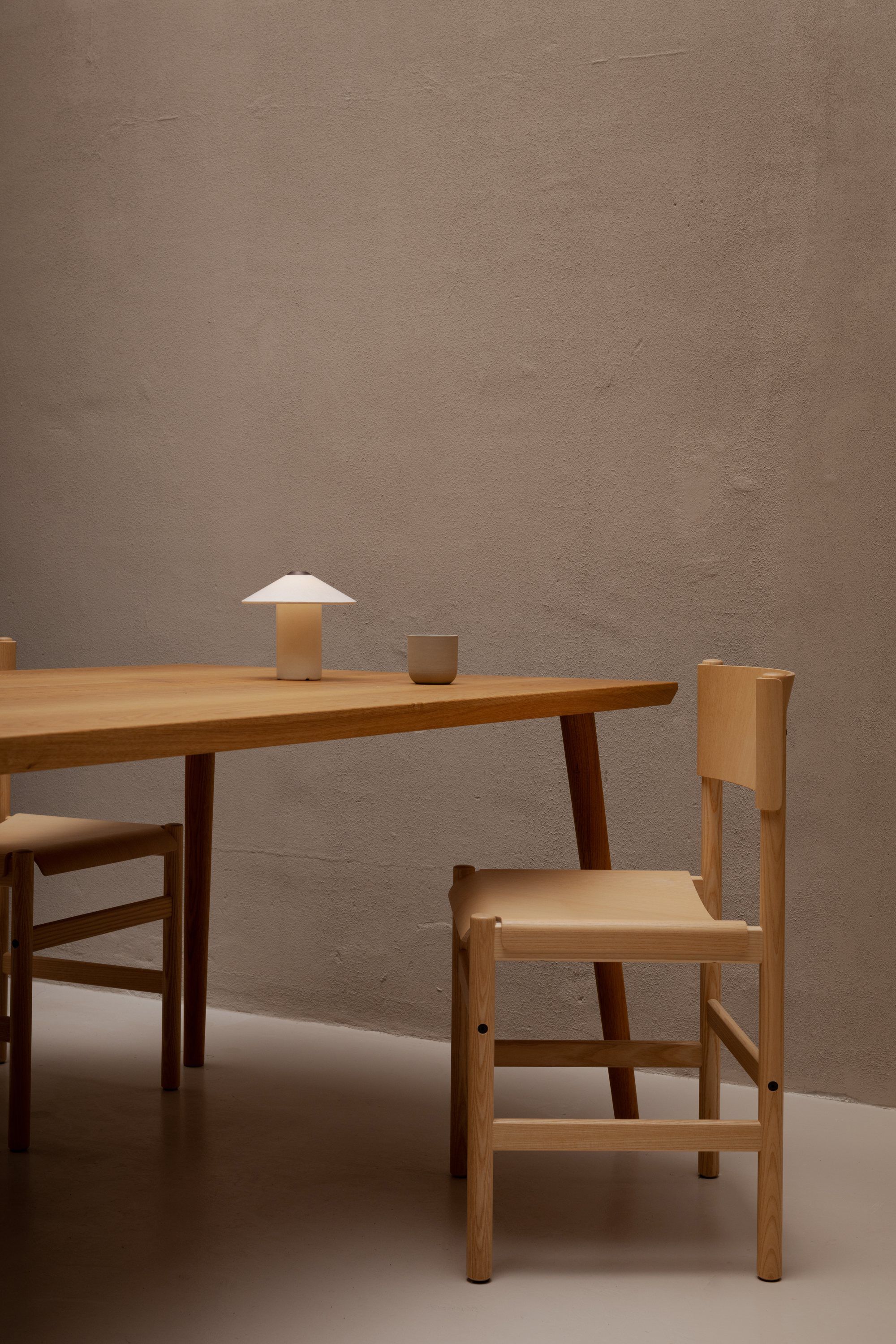 FUT� TABLE 180 PORTABLE