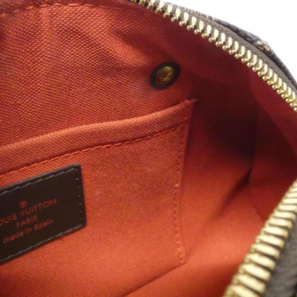 Louis Vuitton Nolita