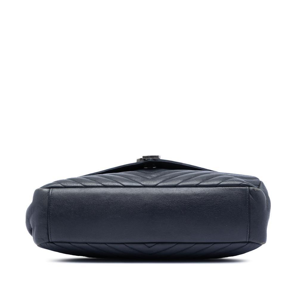 Yves Saint Laurent Shoulder Bag