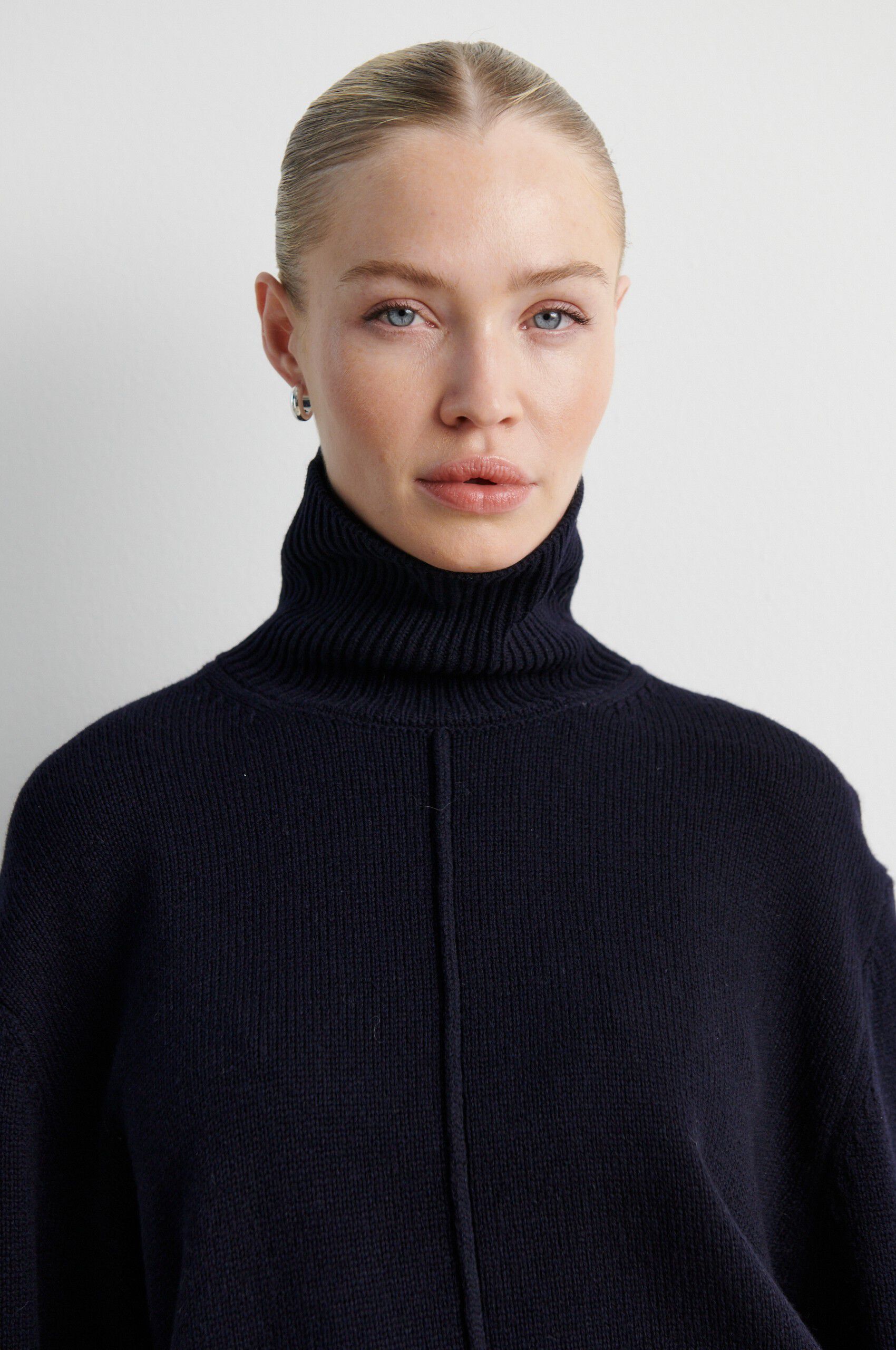 Alpha Knit Slit T-Neck