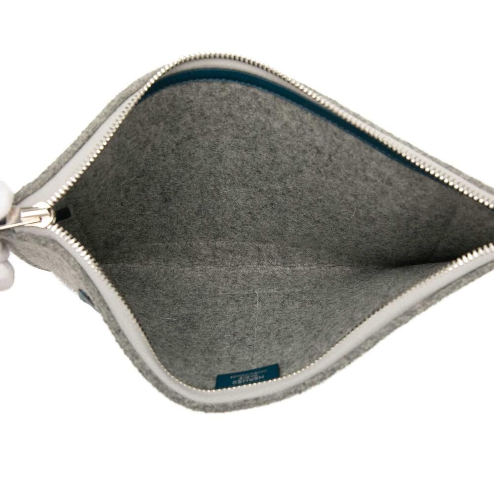 Herm&egrave;s Clutch