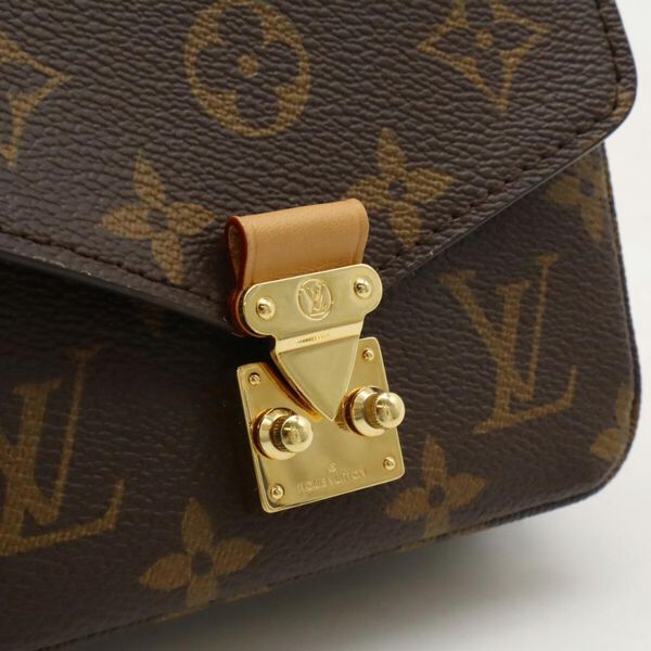 Louis Vuitton Crossbody Bag