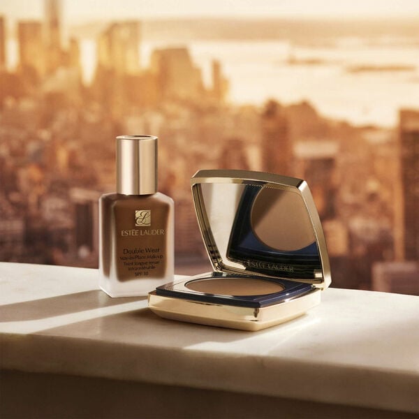 Double Wear Stay-In-Place Matte Powder Foundation SPF 10 Compact