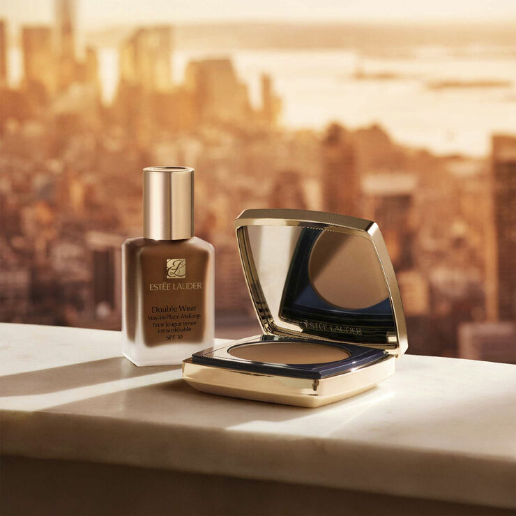 Double Wear Stay-In-Place Matte Powder Foundation SPF 10 Compact