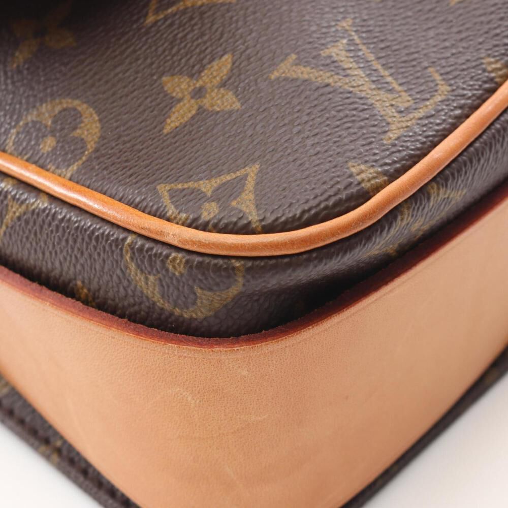 Louis Vuitton Cartouchiere