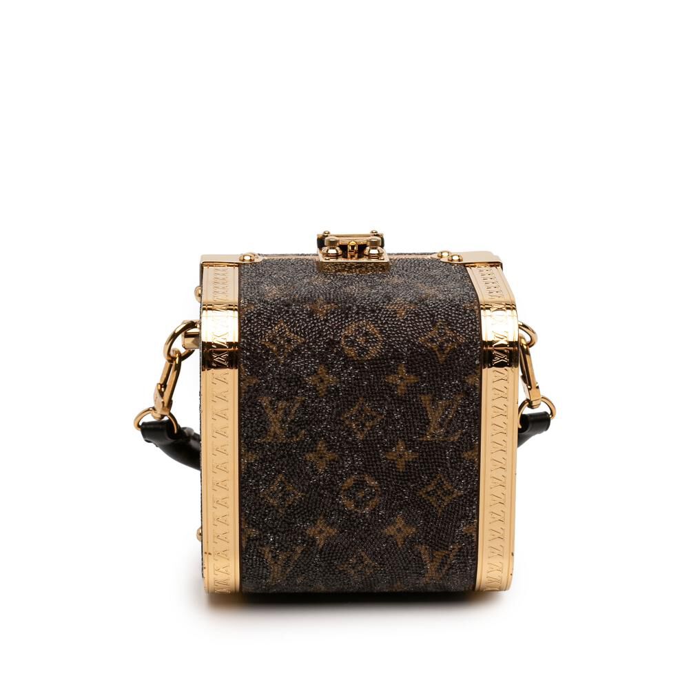 Louis Vuitton Shoulder Bags