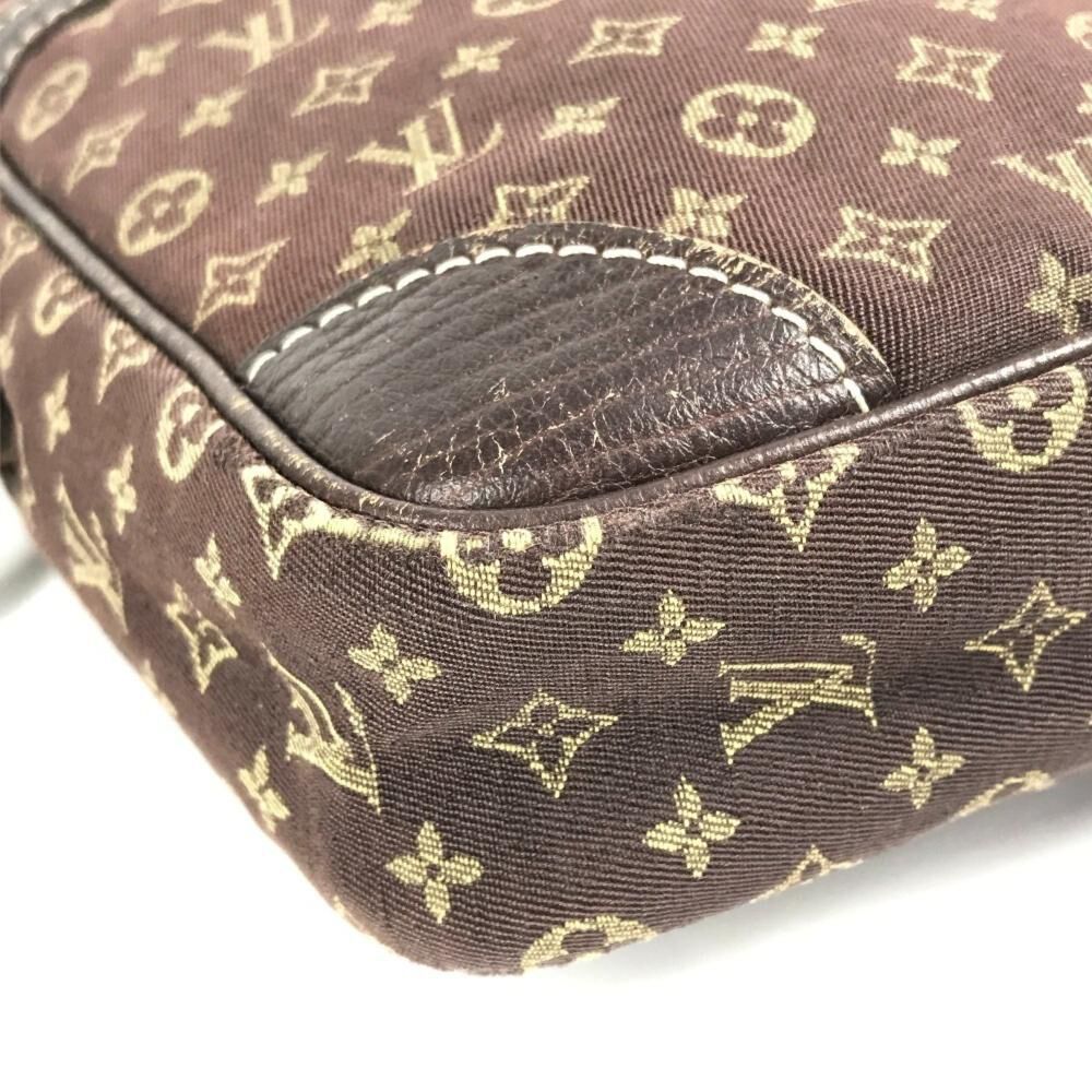 Louis Vuitton Shoulder Bags