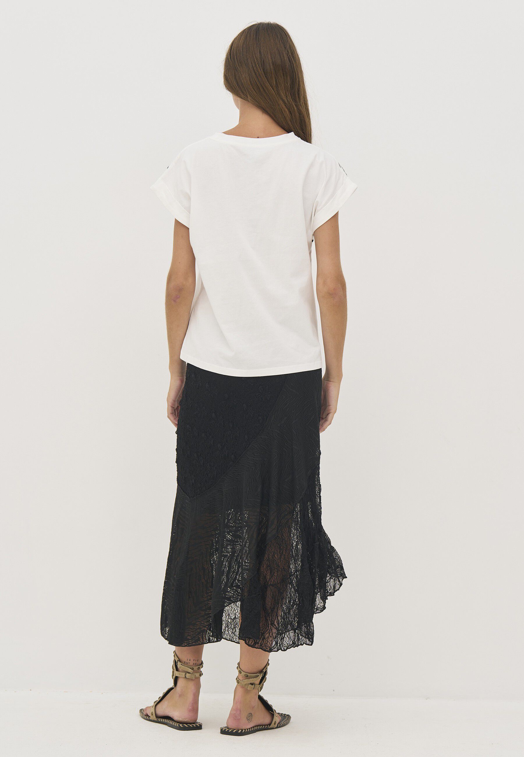 Daimi Tee