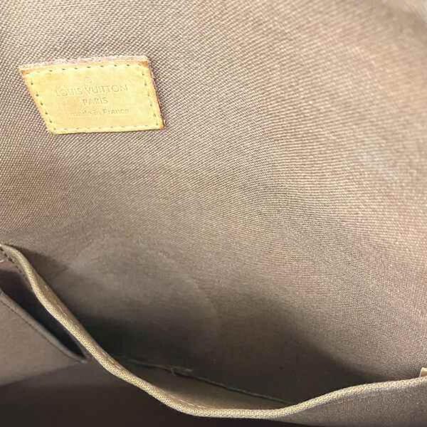 Louis Vuitton Beaubourg