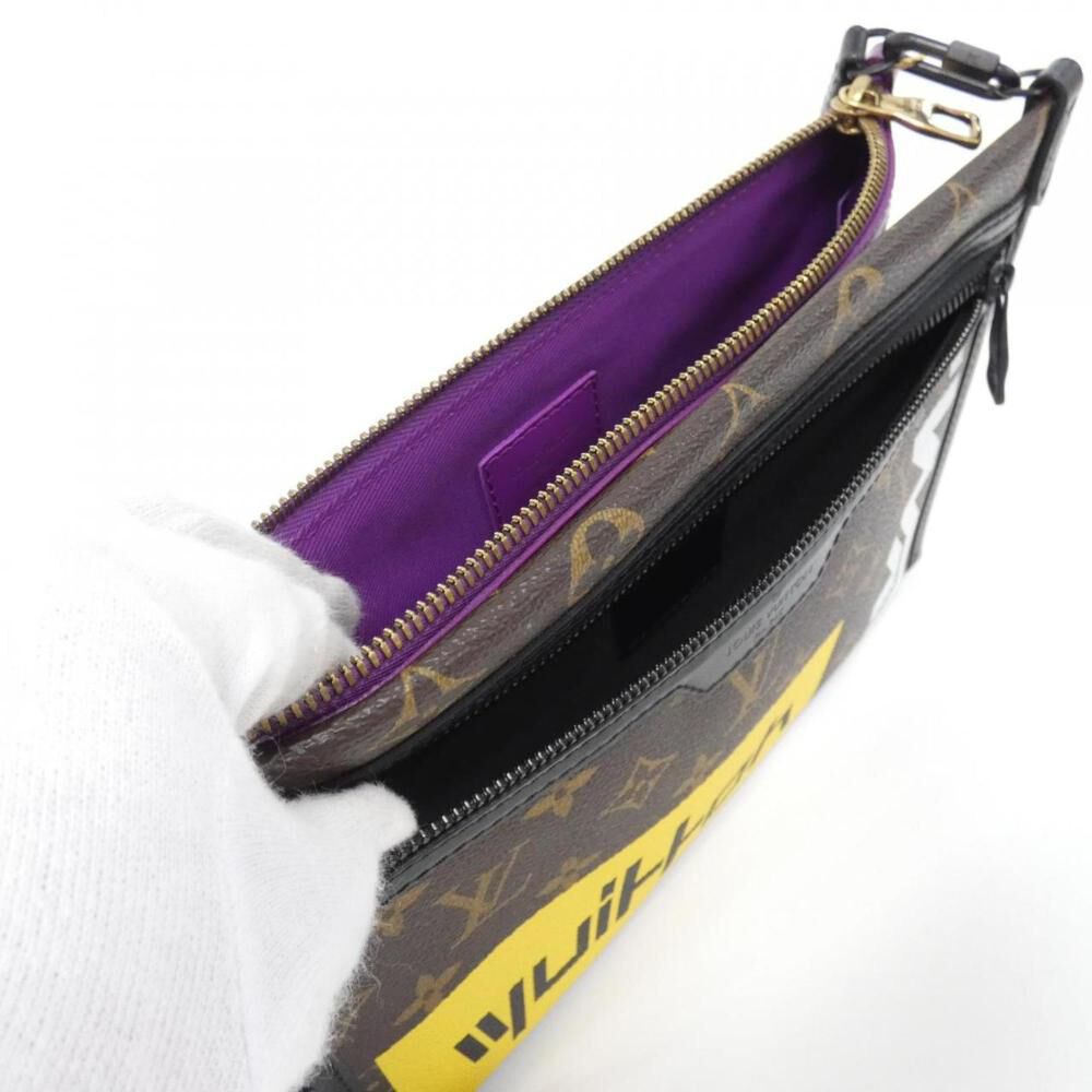 Louis Vuitton Shoulder Bags